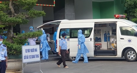  Vào bệnh viện cấp cứu, phát hiện nhiễm COVID-19