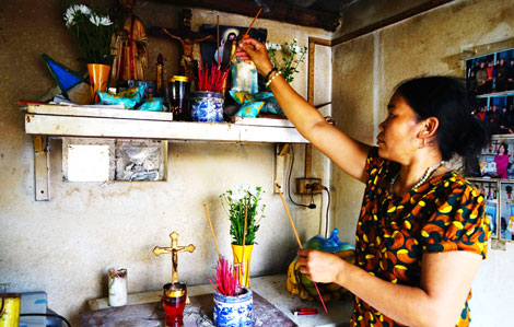 Người phụ nữ nhặt rác và chuyện buồn bên nghĩa địa hài nhi