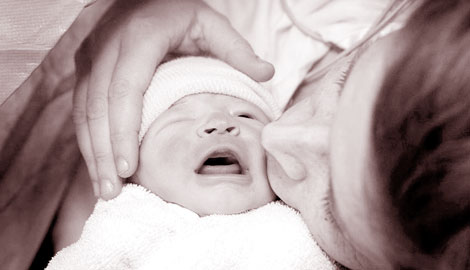 Những dịch vụ y tế "độc đáo" cho nạn nhân bị tấn công tình dục