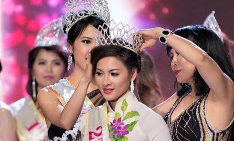 Khi nhan sắc cũng biết… "tự sướng"!