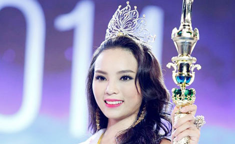 Công chúng quá khắt khe hay Kỳ Duyên không hiểu vị thế của mình?