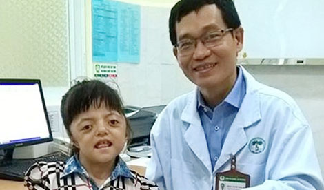 Cảm động chuyện bác sĩ lên facebook tìm bệnh nhân để phẫu thuật miễn phí