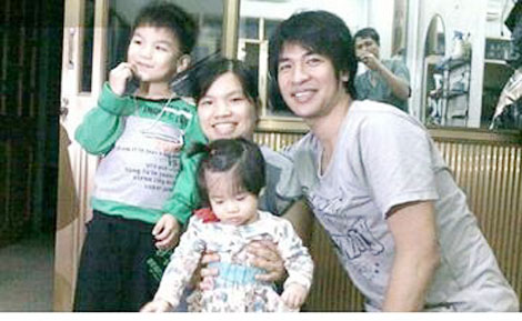 Chàng trai khuyết tật giúp đỡ hàng chục cảnh đời bất hạnh