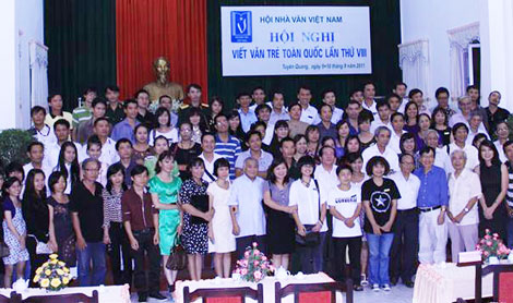 Văn chương và tâm sự của người viết trẻ