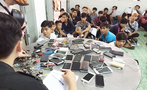 Những hung thần xa lộ mang tên… trai làng