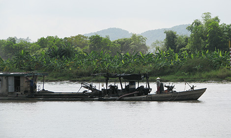 Chính quyền làm ngơ “cát tặc” lộng hành ở Hải Dương
