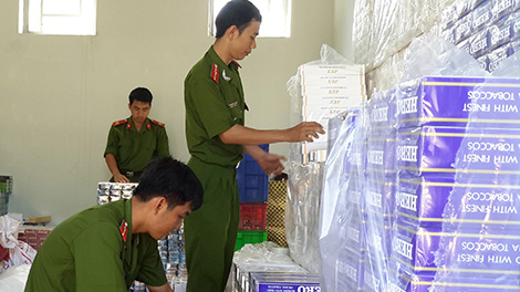 Xử lý thuốc lá lậu gặp khó do luật... “vênh” nhau