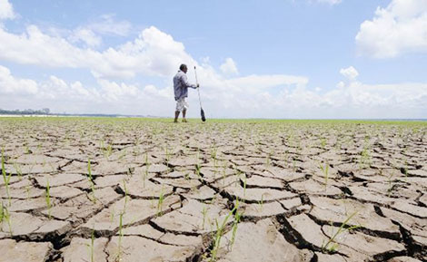 Chúng ta không thể đứng ngoài thế giới
