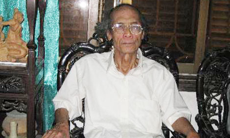 Nhà văn, dịch giả Ông Văn Tùng: Lão khờ