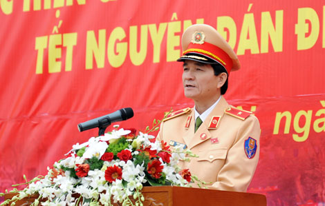 Ra quân đảm bảo trật tự, an toàn giao thông -  trật tự xã hội tuyến quốc lộ 1A