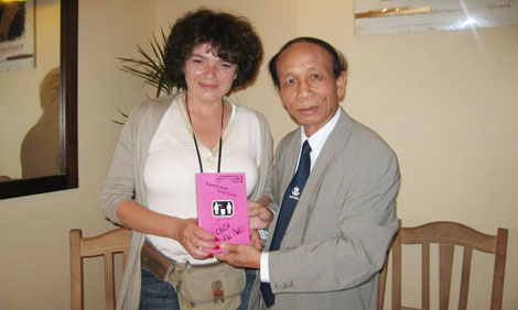 Nhà thơ, dịch giả Lê Bá Thự: 25 năm một chặng đường…