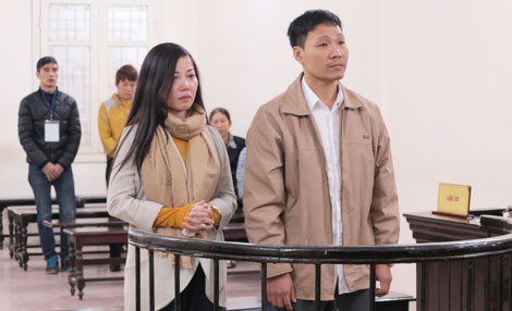 Cặp tình nhân Việt kiều ép người vay tiền nhận nợ