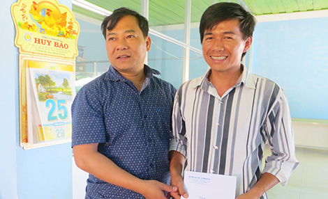 Ngành giao thông Gia Lai thăm “tay lái vàng” Phan Ngọc Đắc