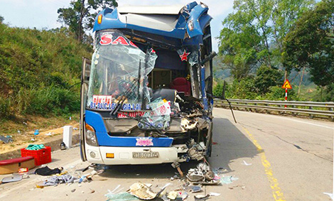 Lời kể của tài xế xe khách trong vụ 30 hành khách thoát nạn trên đèo Lò Xo