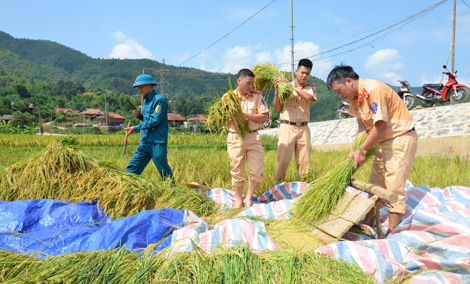 Nguyện mãi học tập noi theo tư tưởng, đạo đức, phong cách của Người