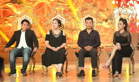 Việt Hương làm giám khảo “Cười xuyên Việt 2017"