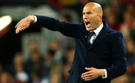 Liên đoàn bóng đá Pháp chờ Zidane 