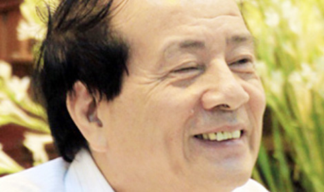 Nhà thơ Hữu Thỉnh: Con chọn thứ vũ khí này bênh vực mẹ