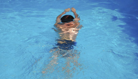 Học sinh lớp 5 tử vong khi đang học bơi tại trường