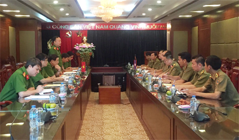 Cục Tham mưu Cảnh sát, Tổng cục Cảnh sát Bộ Công an làm việc với Văn phòng Tổng cục Cảnh sát Lào