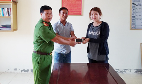 Trao trả tài sản cho khách du lịch