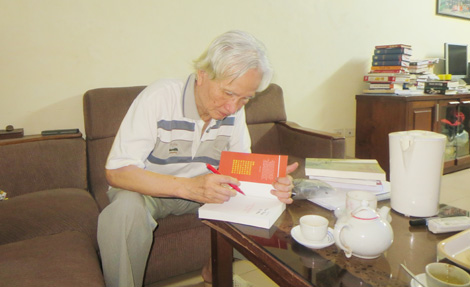 Khi nhà khoa học "dấn thân" vào văn chương