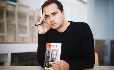 Kinh nghiệm sáng tác của một nhà văn sớm thành danh