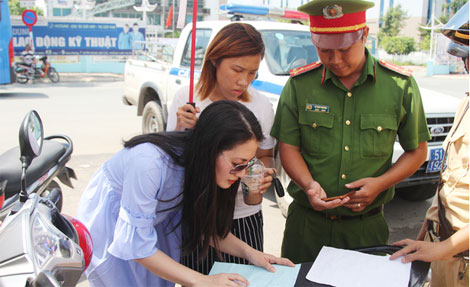 Thái độ văn minh ứng xử nơi công cộng