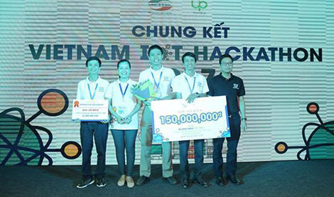 Đội IPG (Đại học Lạc Hồng) vô địch cuộc thi “Vietnam IoT Hackathon 2017”