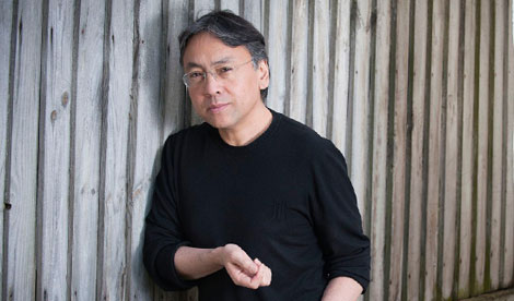 Nhà văn của một thế giới mong manh