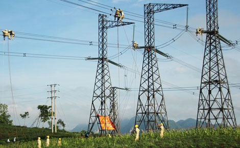 Đắk Nông cắm mốc giới hành lang an toàn lưới điện 220-500kV