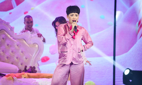 Thẳng thắn phê bình hay một chiêu PR?