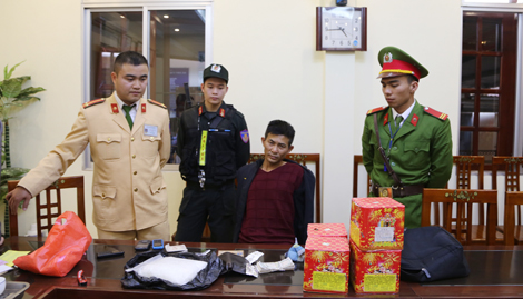 Nóng bỏng buôn lậu pháo – ghi từ biên giới