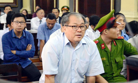 Các luật sư tranh luận về thu hồi số tiền 1.835 tỷ đồng