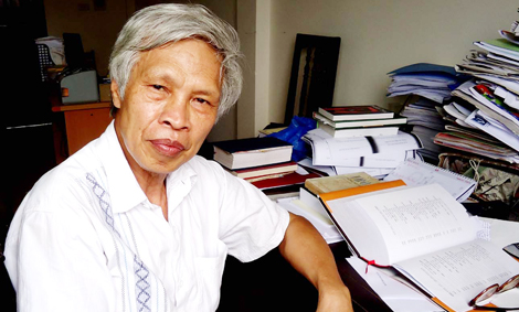 Nhà thơ Ngô Thế Oanh: ''Mưa đập mãi trên những cơn mất ngủ''