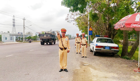 Giữ cho những cung đường bình yên trên “đất võ, trời văn”