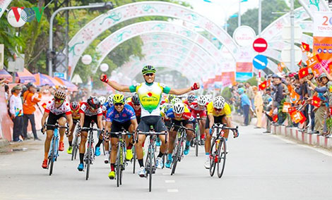 Tôn vinh những người hết mình vì nghề