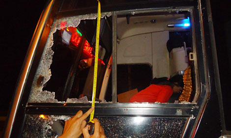 Bắt nhóm đối tượng ném đá xe khách trên cao tốc Hà Nội- Bắc Giang