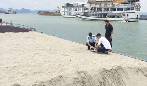 Vận chuyển trái phép 548 m3 cát xây dựng 