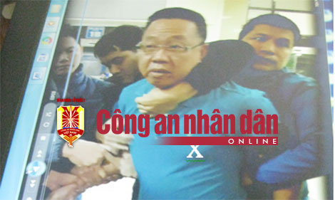 Thu giữ 10kg ma túy đá trên đường vận chuyển