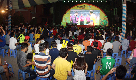 Mùa World Cup nói chuyện luật