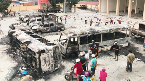 Lợi dụng chiêu bài "dân túy" để gây rối loạn xã hội