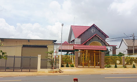 Hàng trăm người lao đao khi “con nợ tiền tỷ” bỗng nhiên biến mất (!)