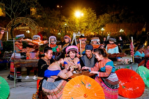 Tây Bắc thết đãi du khách trăm món ngon trong lễ hội ẩm thực dưới chân Fansipan