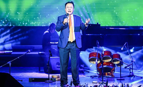 Nhà thơ Hồng Thanh Quang: Người đàn ông của mùa thu