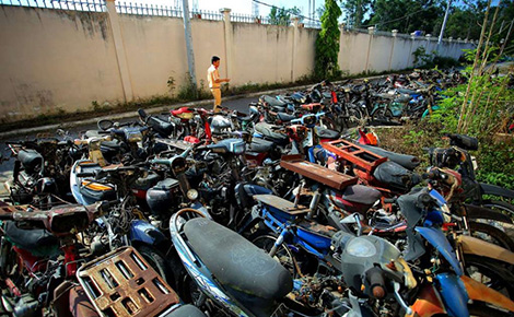 Tìm người có liên quan