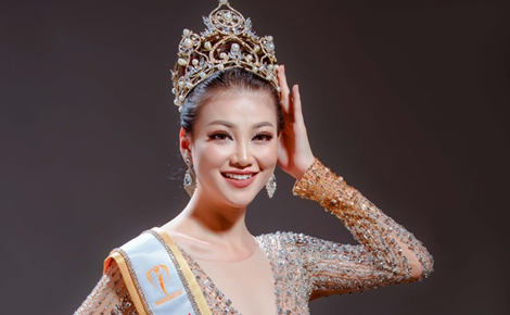 Nguyễn Phương Khánh đội vương miện hoa hậu trái đất giữa những ý kiến khác biệt