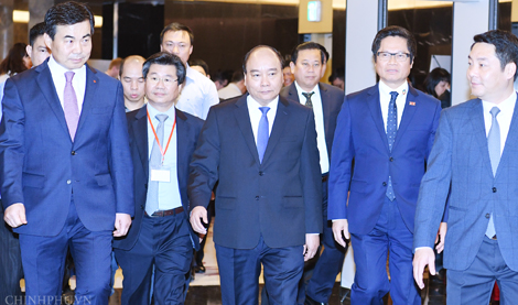 Thủ tướng dự Diễn đàn DN về xu thế chuyển dịch thương mại toàn cầu