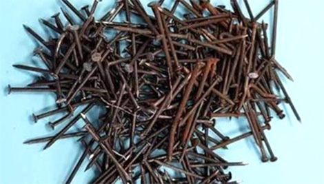 Nạn rải đinh trên cây cầu vượt biển dài nhất Việt Nam