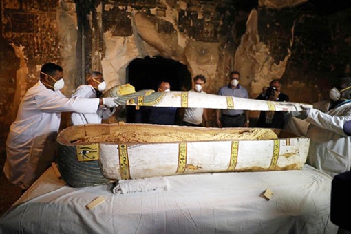 Phát hiện vi khuẩn, chất độc ở mộ cổ khiến những ai khai quật mộ vua Tutankhamun đều chết bí ẩn